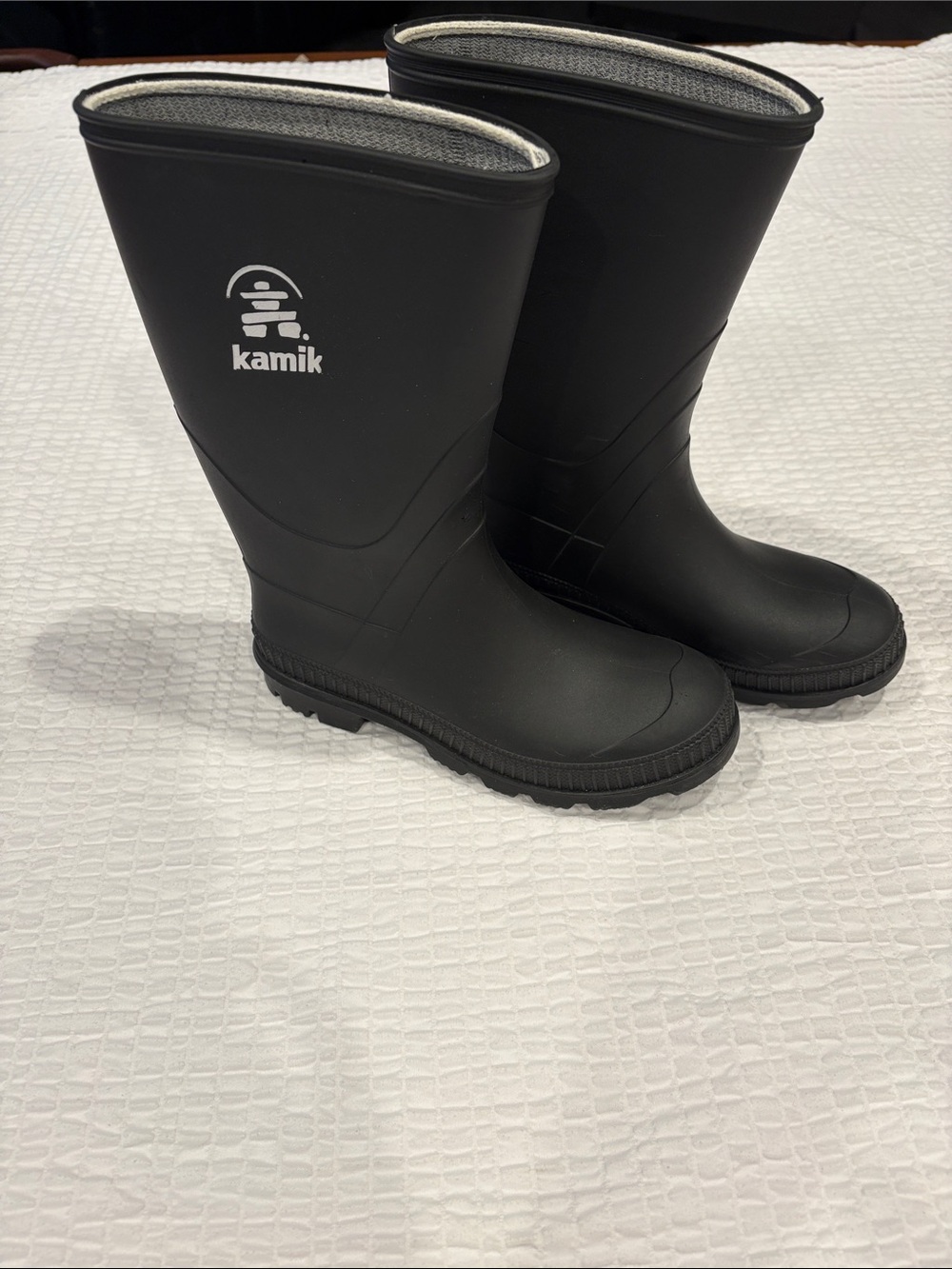 Kamik Kids Black Waterproof Tall Rain Boots
Size 3
New without tags